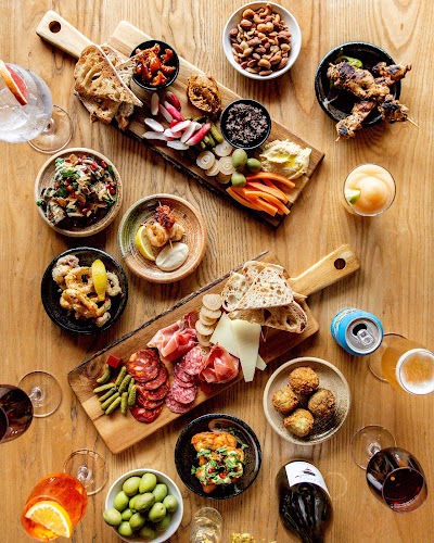 The-Cut-Bar-Restaurant-4-1.jpg